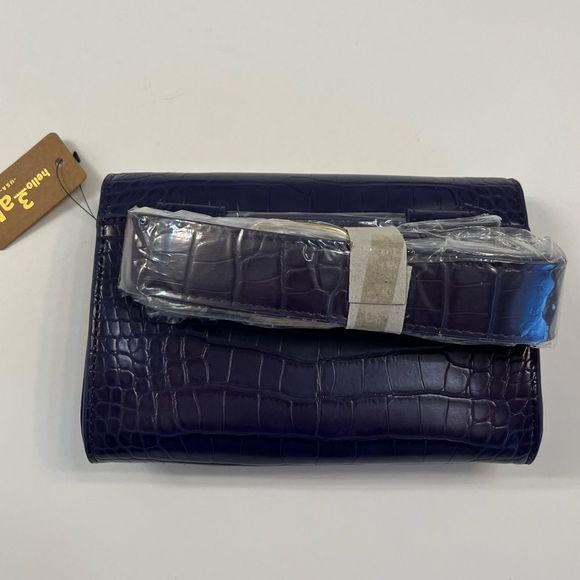 Belt Bag/ Crossbody- Embossed Reptile Pattern- Purple - Picture 4 of 11